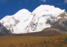 Nagqu Nyainqentanglha Mountain